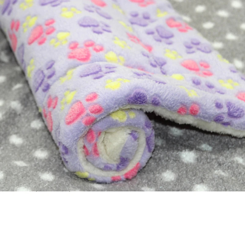 Thicken Flannel Mat Pet Cat Beds Mats Dog Bed Sleeping Mat Soft Warm Blanket Puppy Kitten Beds Pet Rug Mat for Small Medium Dogd